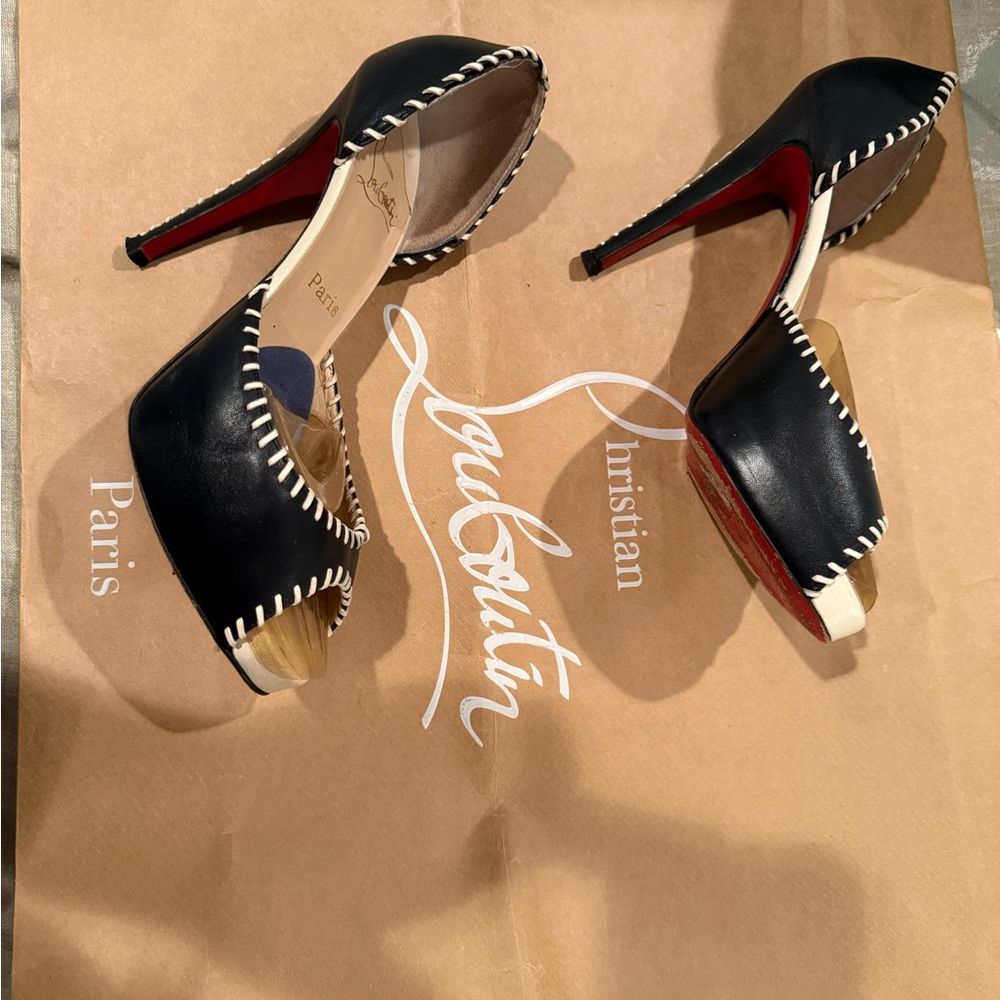 Christian Louboutin Navy blue leather whipstitch 10.5/41
